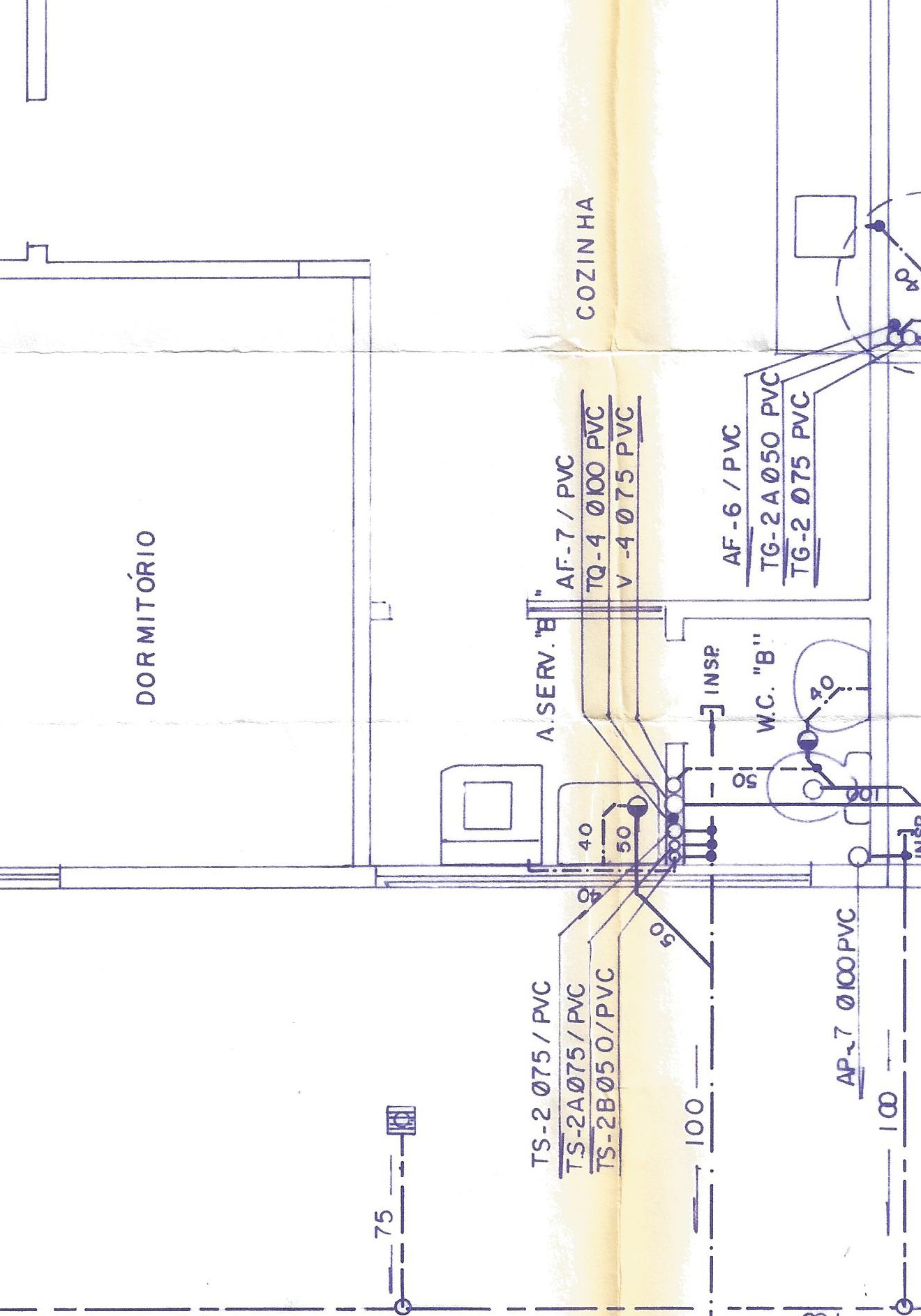 Tubos TQ-4 e V-4 na planta de esgoto
