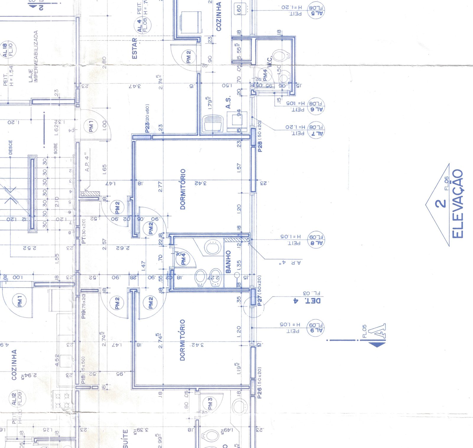 Banheiros e área de serviço